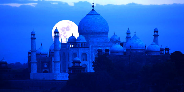 Taj Mahal in Full Moon