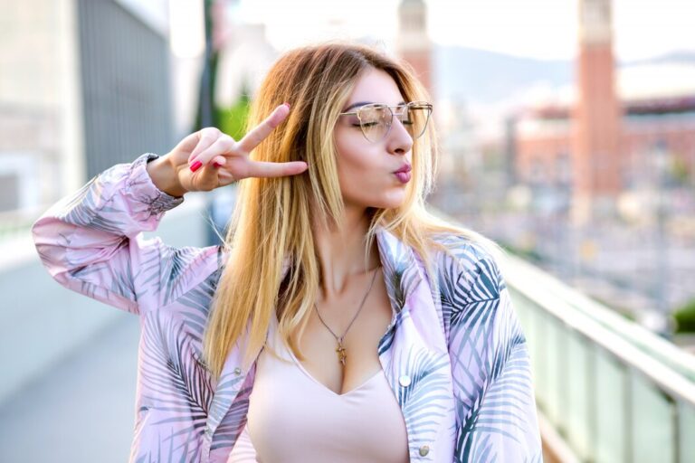 Benefits of Wearing Oley Glasses