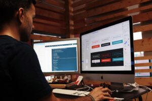 Website Design Advertisement in Dubai
