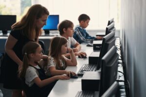 Artificial intelligence helps teachers personalize the learning experience
