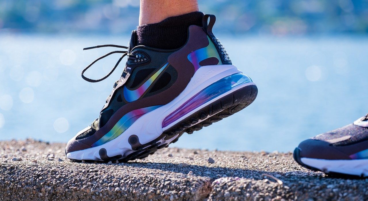 shoes for lower back pain