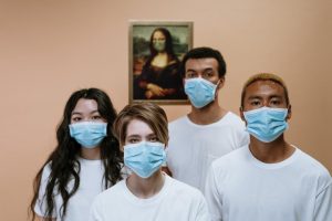 health-workers-wearing-face-mask