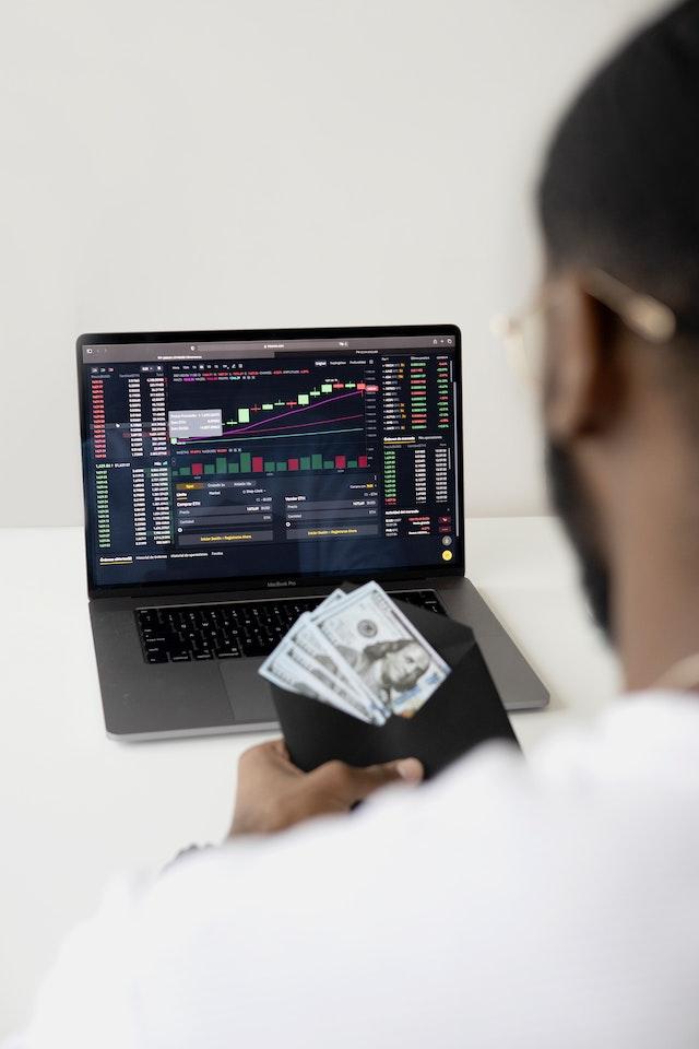 How to Start Investing Your Money Smartly