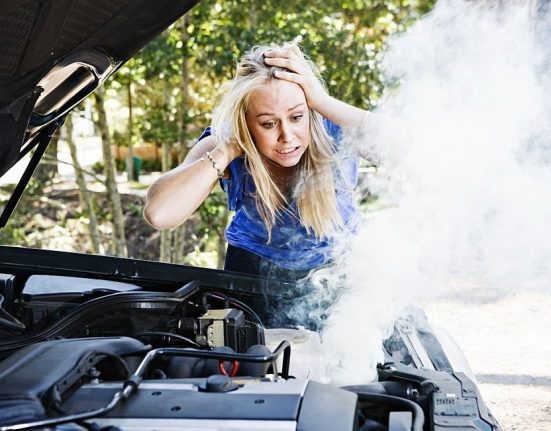 How to Fix a Smoking Car Engine