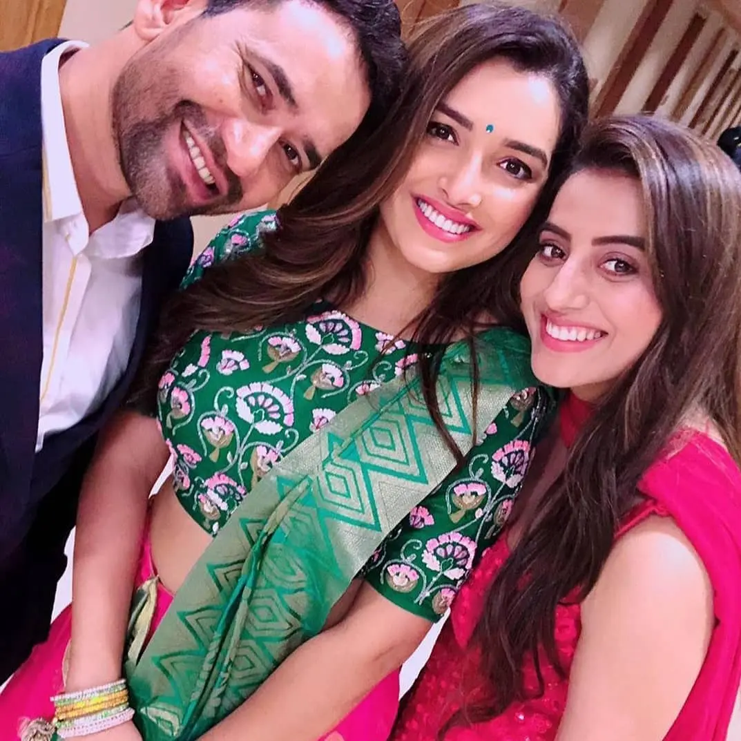 Dinesh Lal Yadav nirahua , Akshara Singh and Amrapali dubey