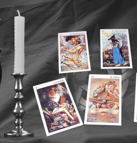 tarot-card-reading-session