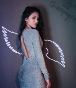 Komal Kharat Wiki