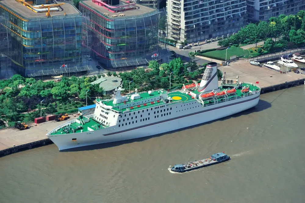 Building Cruise Ships
