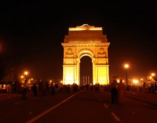 india gate delhi