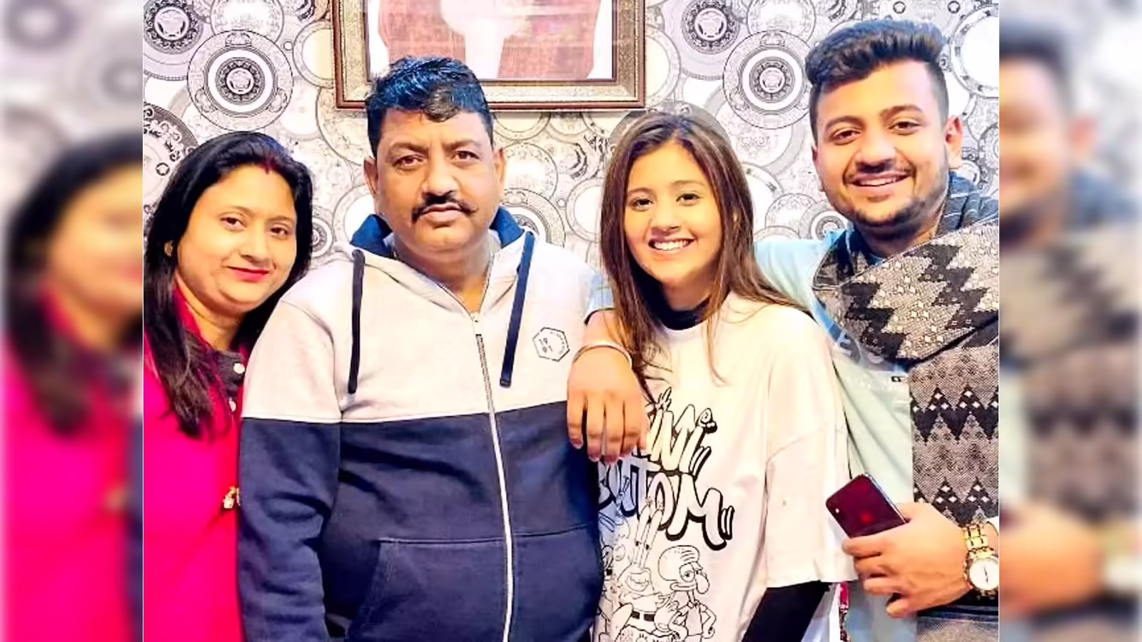 anjali arora family