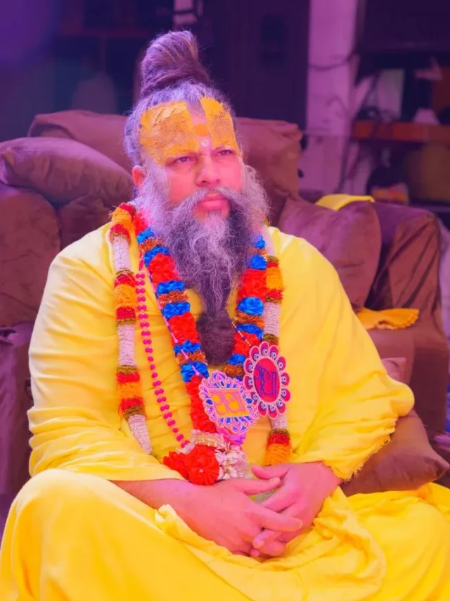 premanand-ji-maharaj-age