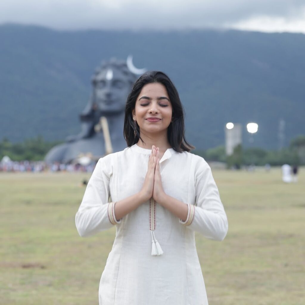 Aurora Sinclair Career