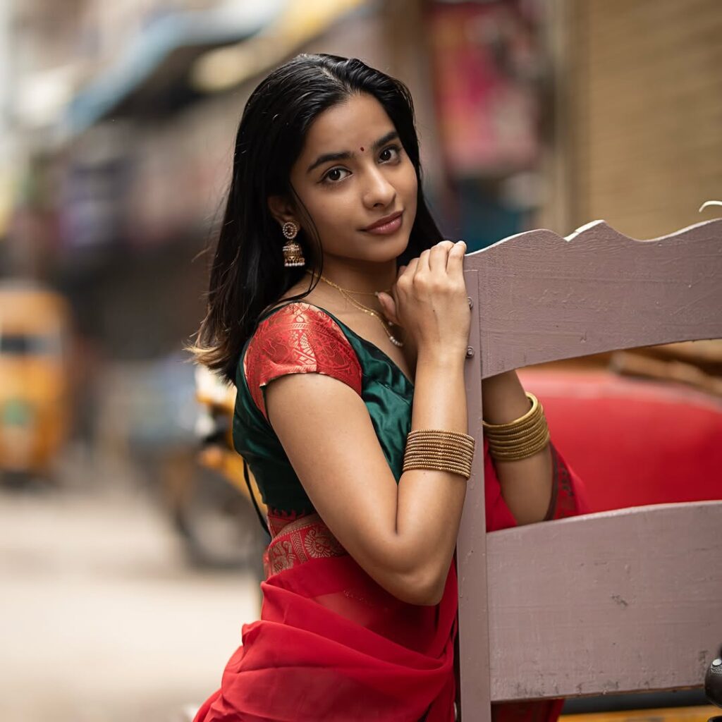 Aurora Sinclair Model