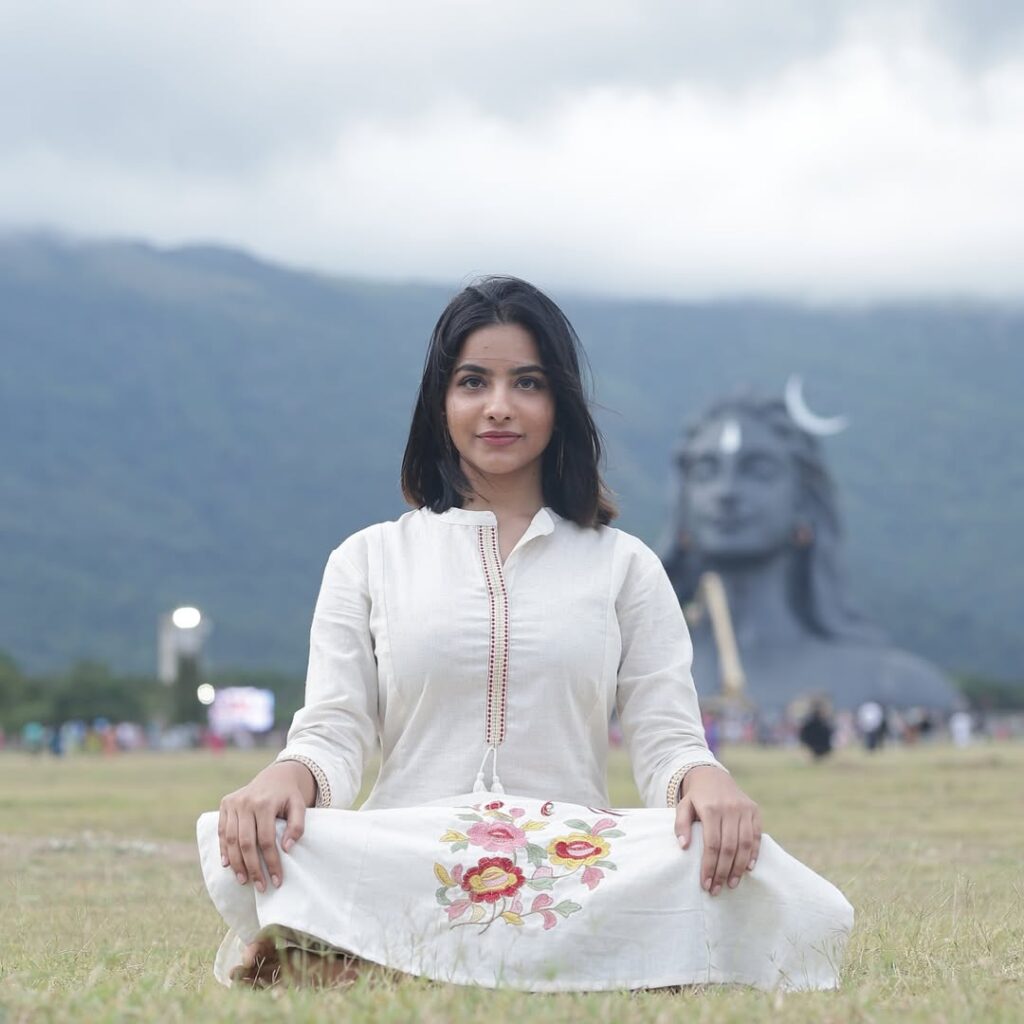 Aurora Sinclair Wiki