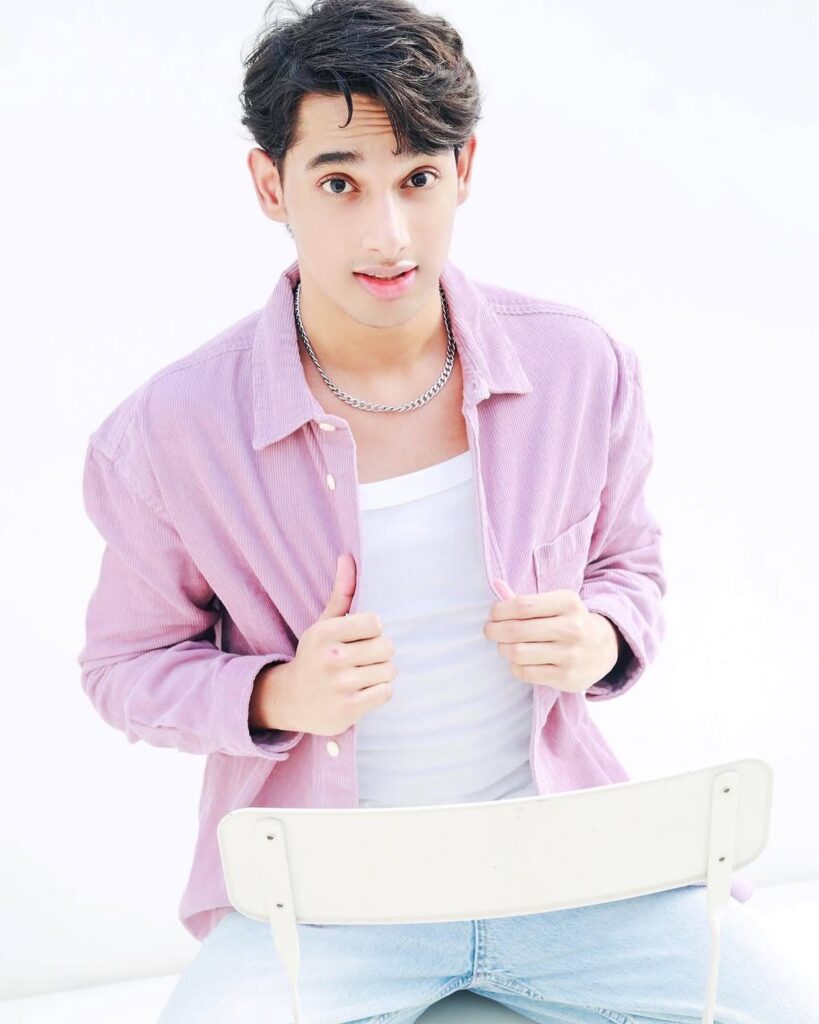 Anish Bhagat Biography Wiki